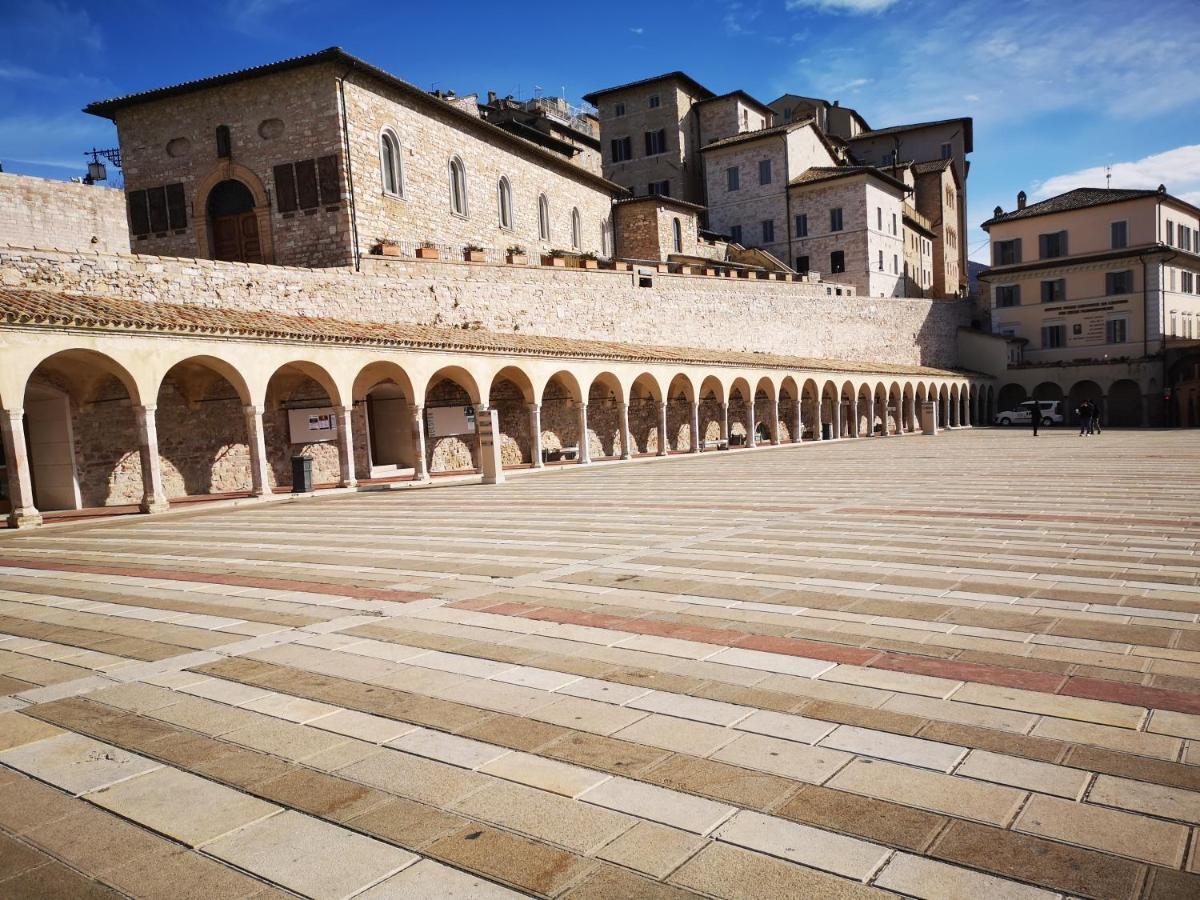 Dimora San Francesco Apartment Bevagna Bagian luar foto
